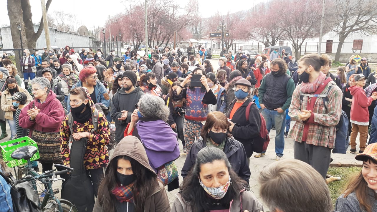 El Bolsón: Movimientos sociales en contra del Loteo de Laderas S.A. en el C° Perito Moreno