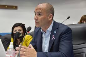 El legislador rionegrino Juan Martín criticó a Fernández por la carta enviada a Carreras
