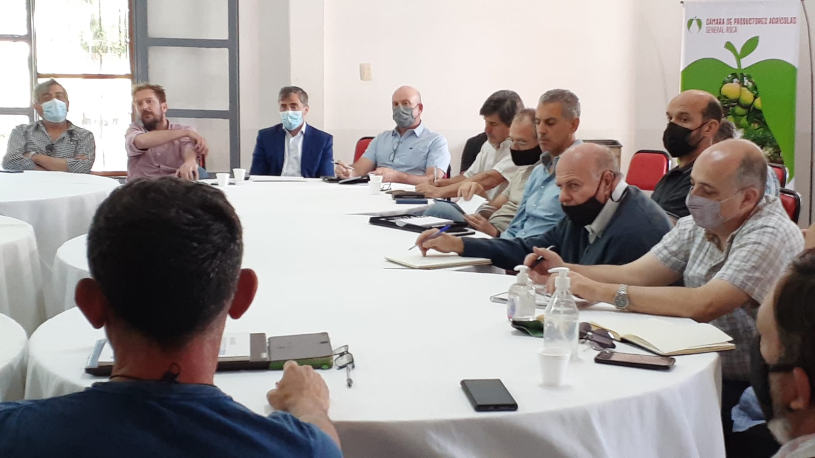 Se reunieron en Roca integrantes del Complejo Frutícola de Rio Negro y Neuquén