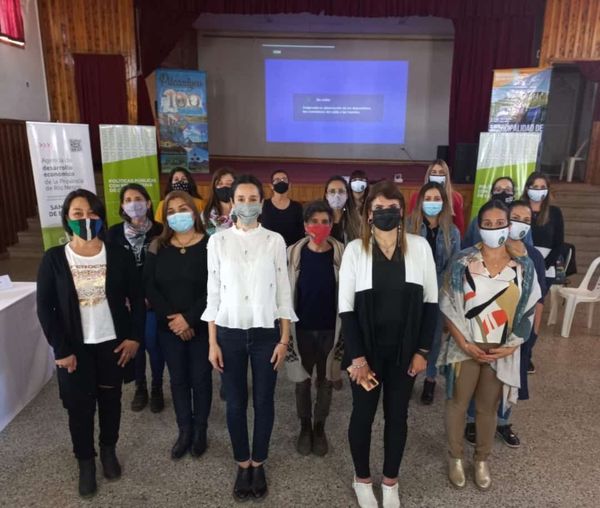 El Bolsón en el Segundo Encuentro de la Mesa Regional de Género