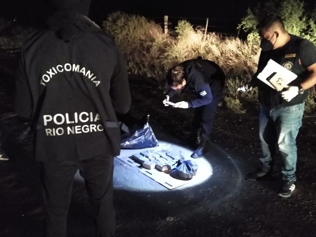 Río Negro: En un operativo policial en Viedma y Patagones se secuestraron de 8 kilos de marihuana