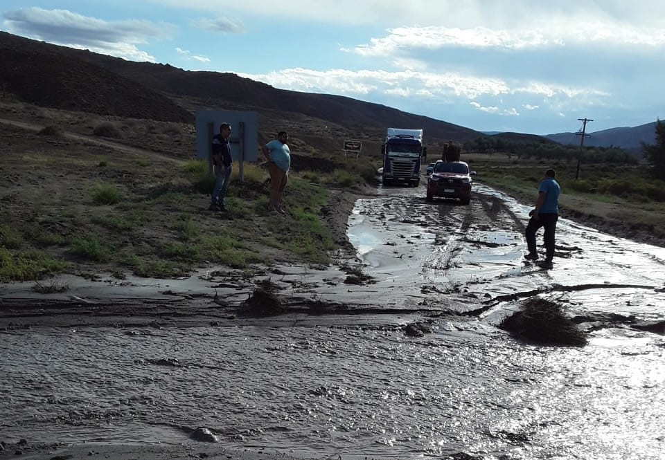 Río Negro: Corte total de la ruta Nacional Nº 23 entre Ing. Jacobacci y Comallo