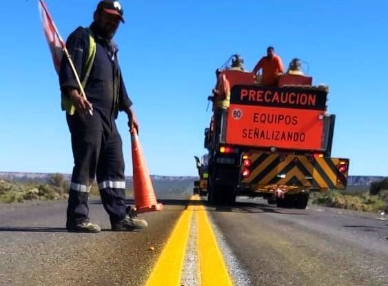 Río Negro: Vialidad Nacional realizará tareas de señalamiento vertical y horizontal en la R.N Nº40