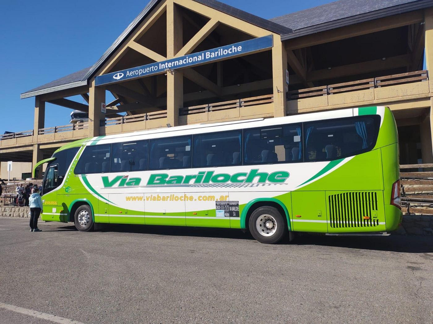 Vía Bariloche lanzó nuevos servicios desde el Aeropuerto de Bariloche hacia El Bolsón