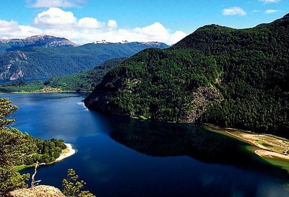 Lago Escondido: Piden intervención judicial y nulidad de la sociedad de Lewis