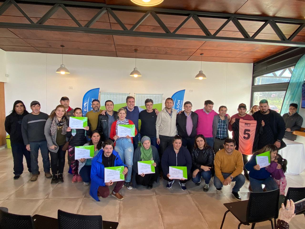 Educación: Entregaron microemprendimientos en El Bolsón