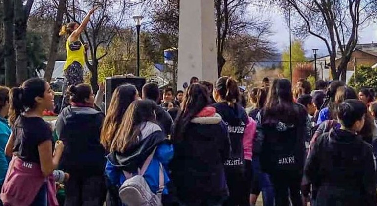 Gran fiesta de la Primavera Estudiantil en El Bolsón premiará la mejor propuesta