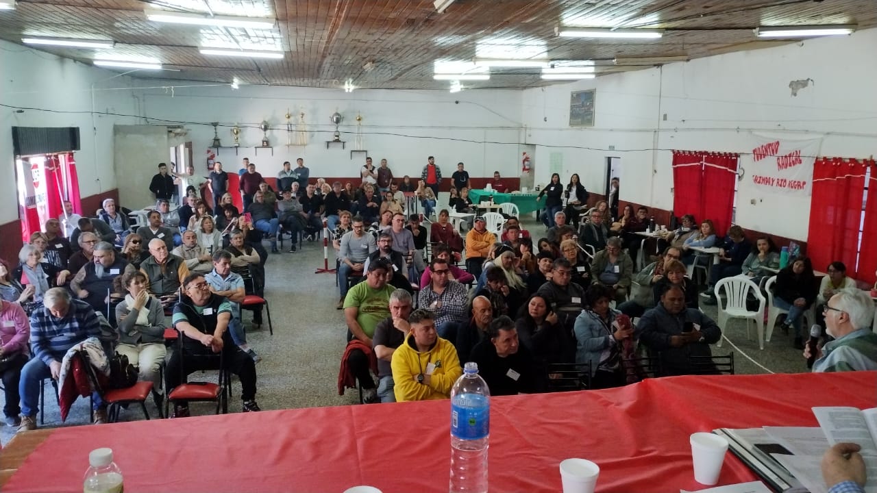 Río Negro: Convencionales radicales se reunieron hoy en Chimpay