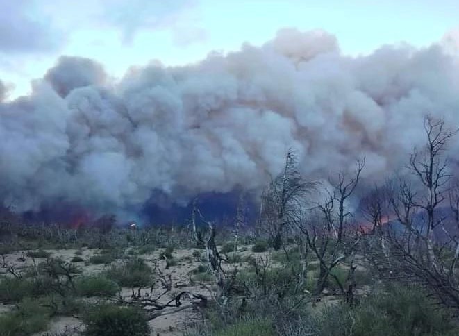 El Bolsón: Mermó la intensidad del incendio en Cuesta de Ternero