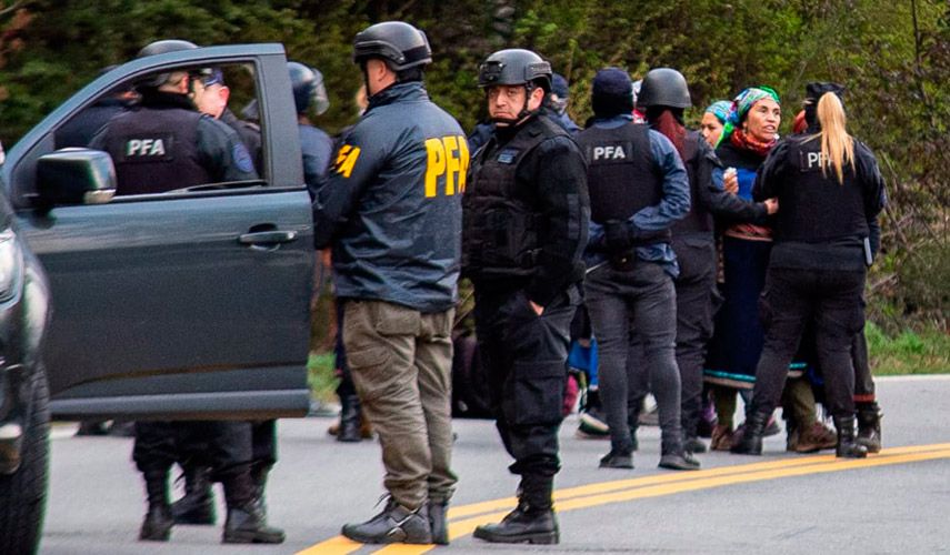 Justicia: Excarcelan a una de las mujeres mapuches detenidas en el desalojo de Mascardi
