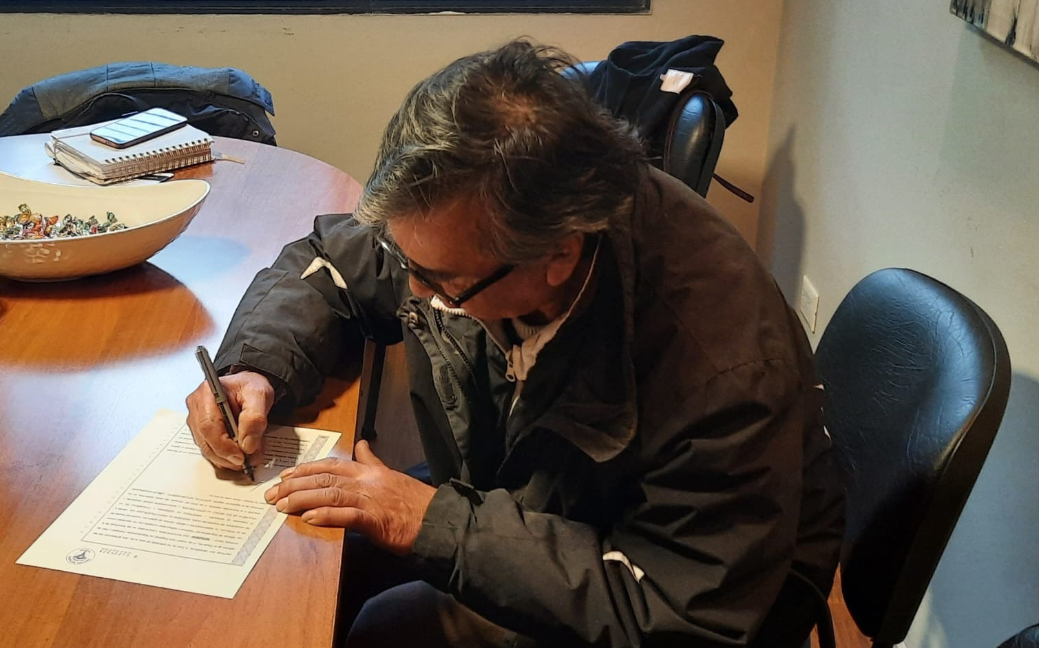 Bariloche: Otras seis familias accedieron a sus escrituras por la Ley Pierri