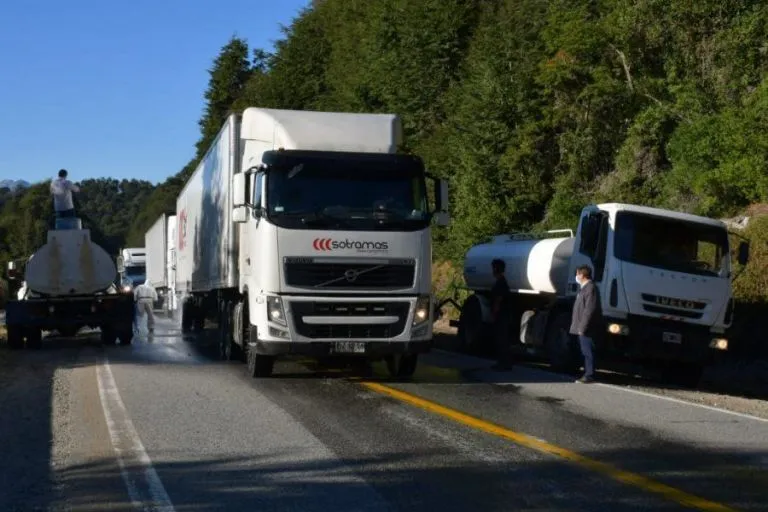 Bariloche: El intendente electo Cortés señaló que en su gobierno controlará el peso de los camiones chilenos