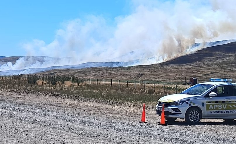 El Maitén: El paso de la Trochita causó un incendio en esa región