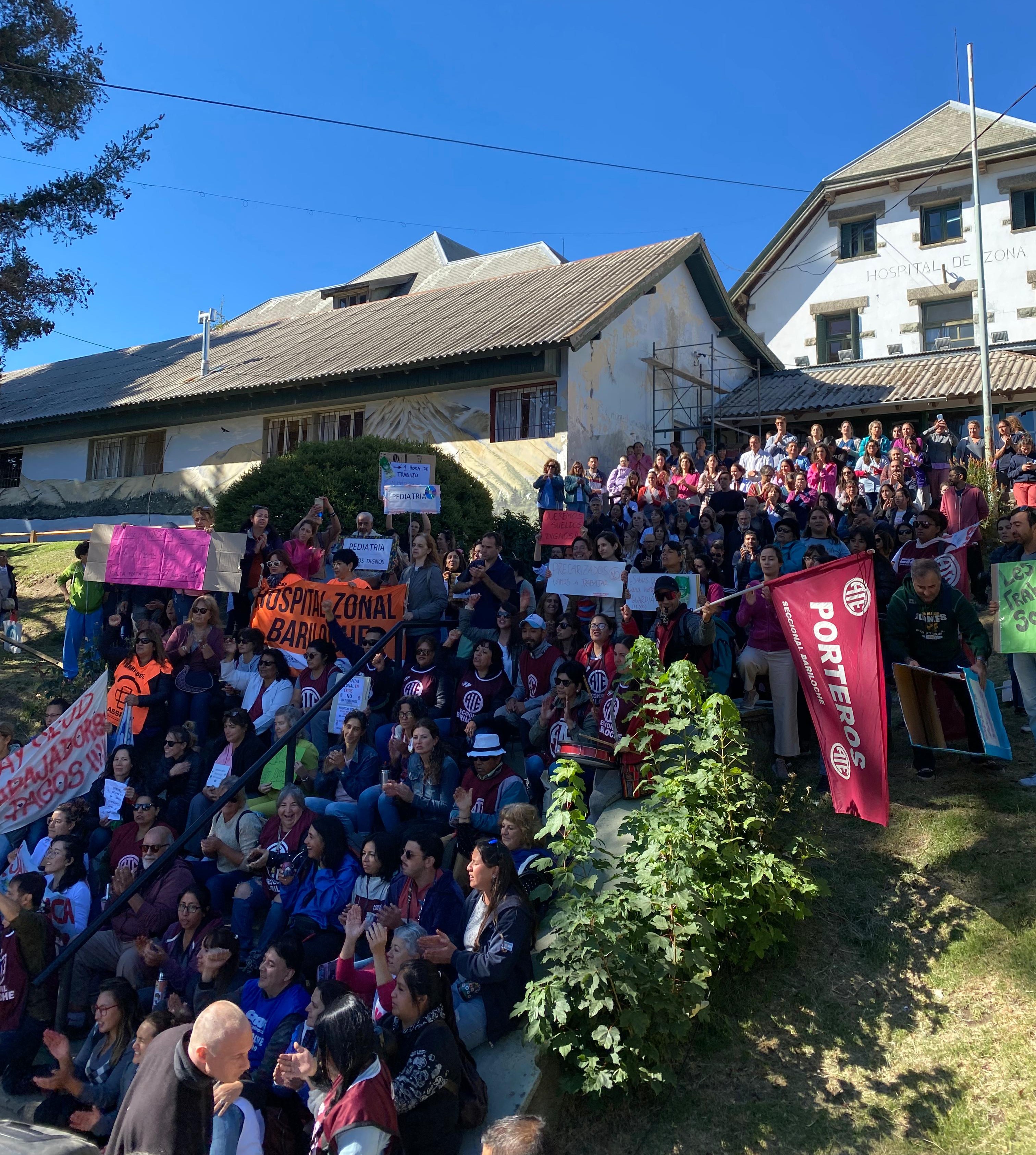 Bariloche: Reclamo de trabajadores de la salud del hospital Zonal