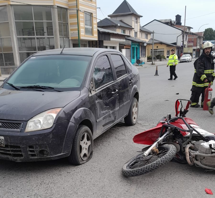 Accidente Vial: Un motociclista herido al impactar con un vehículo