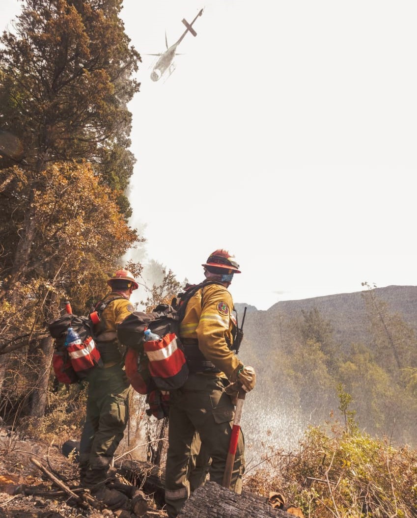 Celebración en honor a los Combatientes de Incendios Forestales en la Comarca Andina